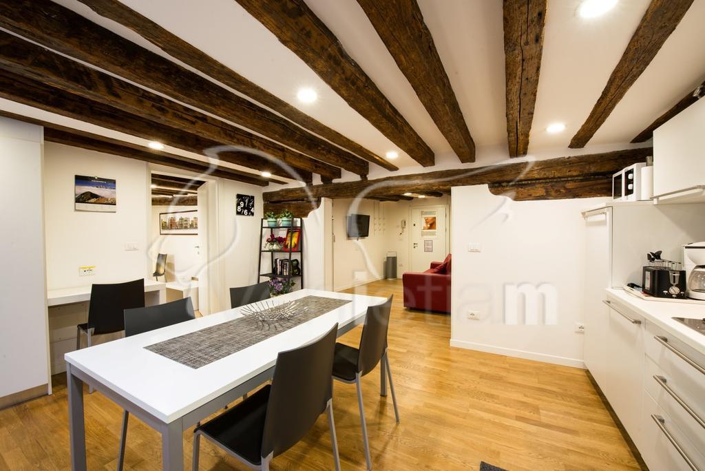 The Lion'S House Apt5 Венеция Экстерьер фото